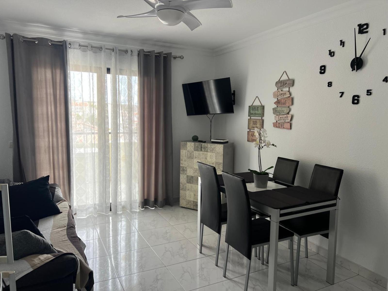 Castle Harbour Apartament *